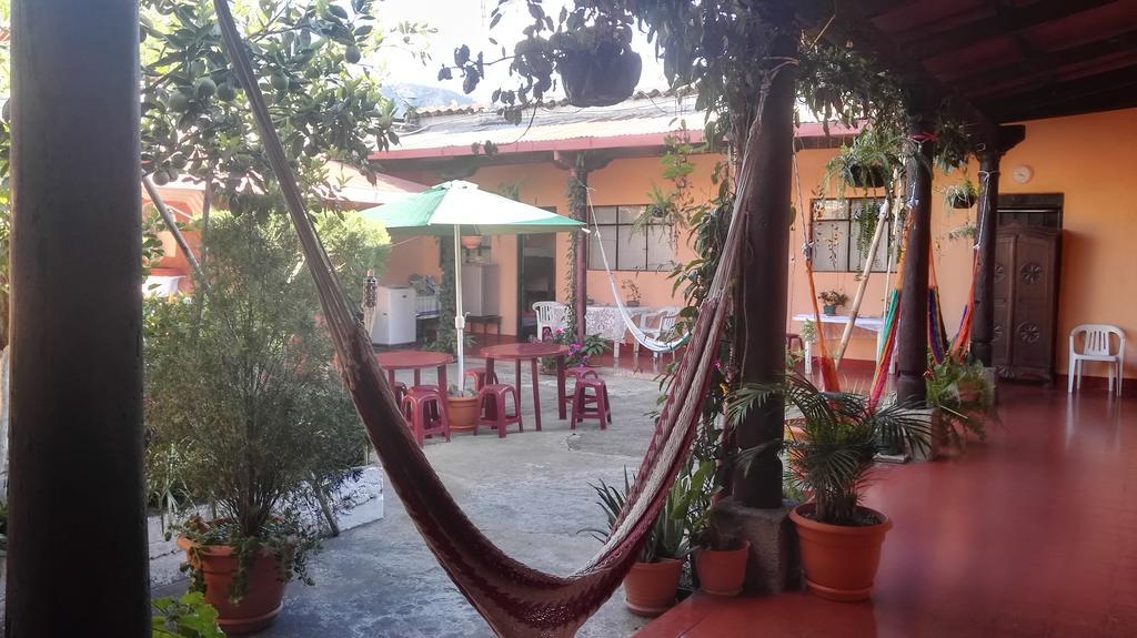 Hostal Morenos Antigua Extérieur photo