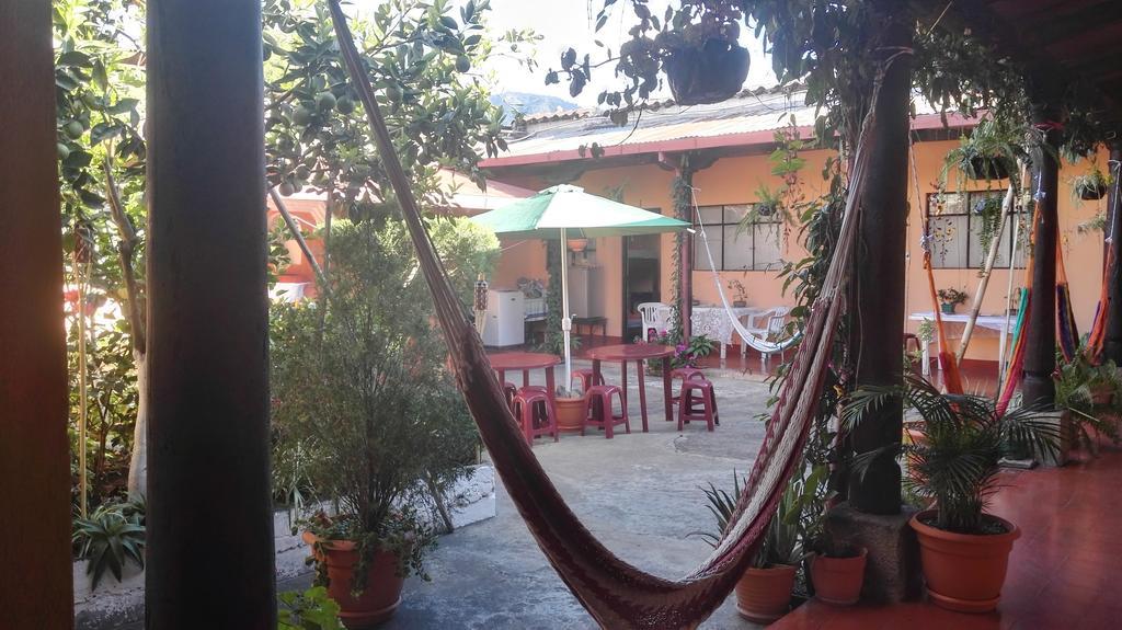 Hostal Morenos Antigua Extérieur photo