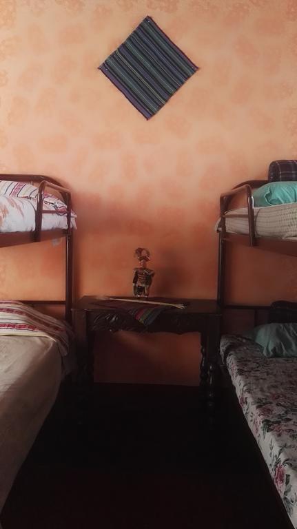 Hostal Morenos Antigua Extérieur photo