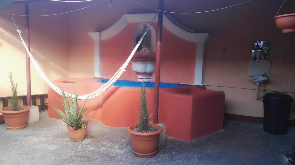 Hostal Morenos Antigua Extérieur photo