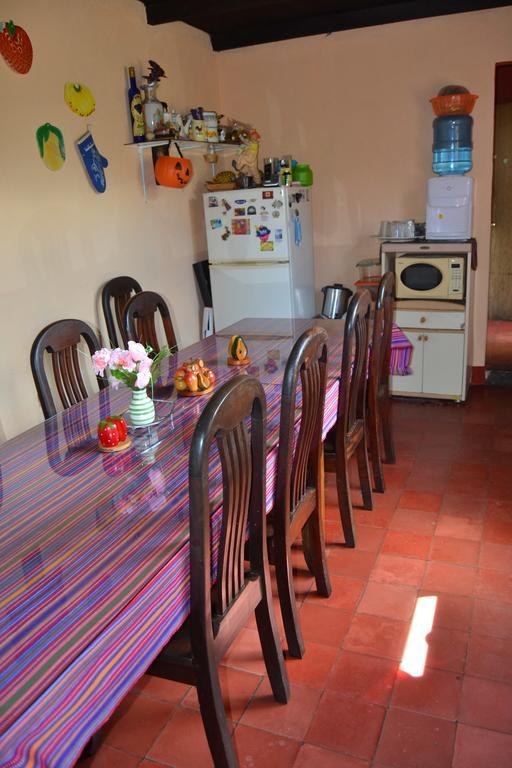 Hostal Morenos Antigua Extérieur photo