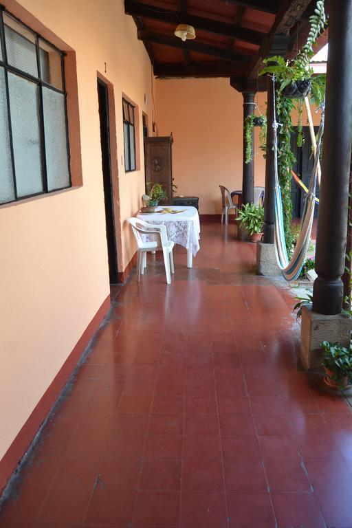 Hostal Morenos Antigua Extérieur photo